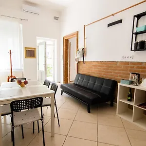 https://harmonia-apartman-szeged.szeged-hotels.com